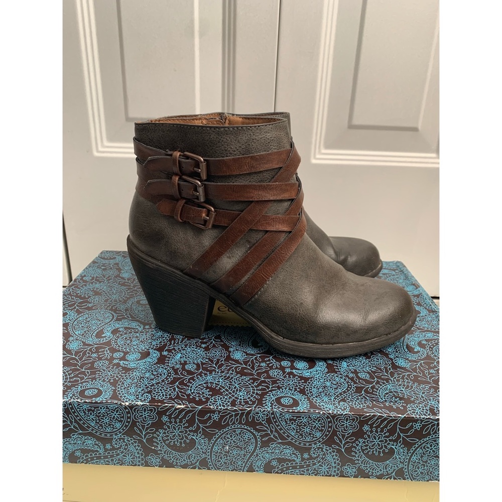 Cute Western Style Ankle Booties